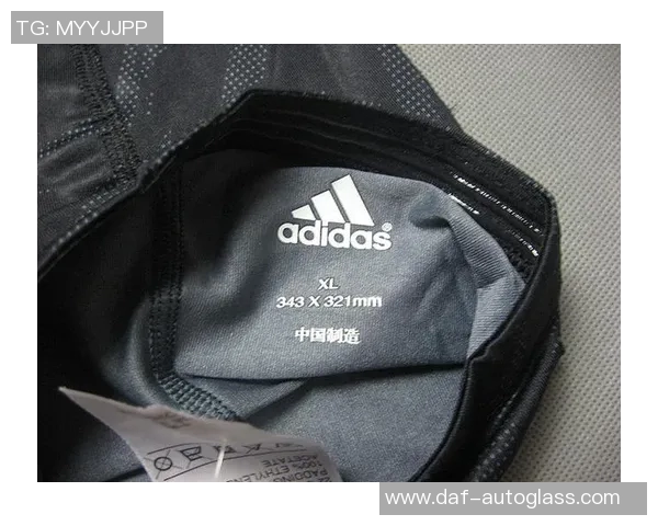 足球明星护膝的选择与使用技巧揭秘助你提升运动表现